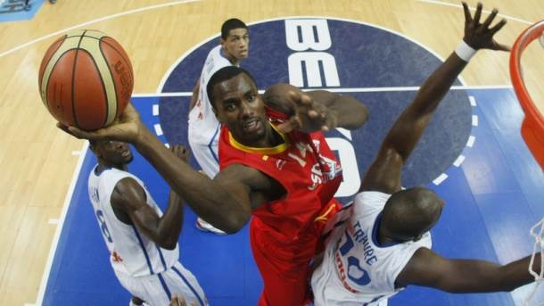 Da li je Serž Ibaka u vezi sa Šakirom