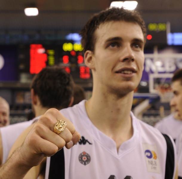 Urošu Tripkoviću propao transfer u NBA ligu kod Lebrona