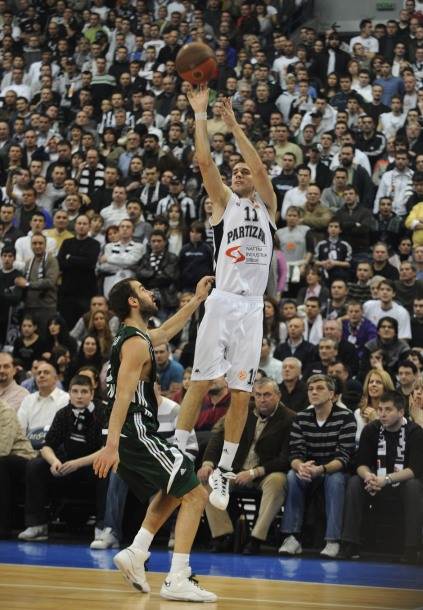 Urošu Tripkoviću propao transfer u NBA ligu kod Lebrona