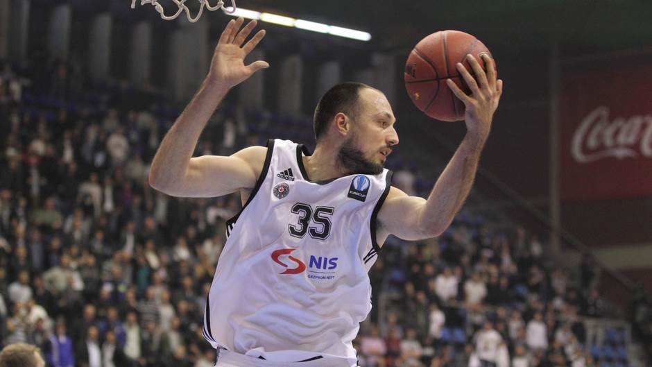 Sestra Jelene Đoković je udata za košarkaša Partizana