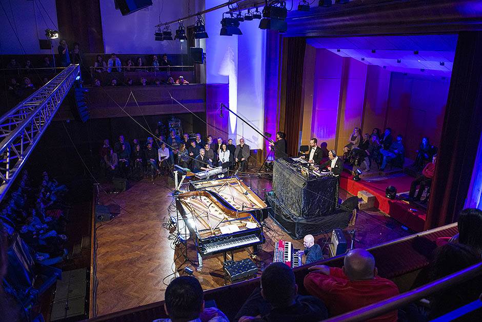 Umrla glumica i pevačica Senka Veletanlić sin se oglasio