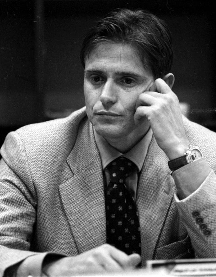 reprezentacija srbije oblacenje fudbaleri mitrovic zenske grudi stajling 2006 foto