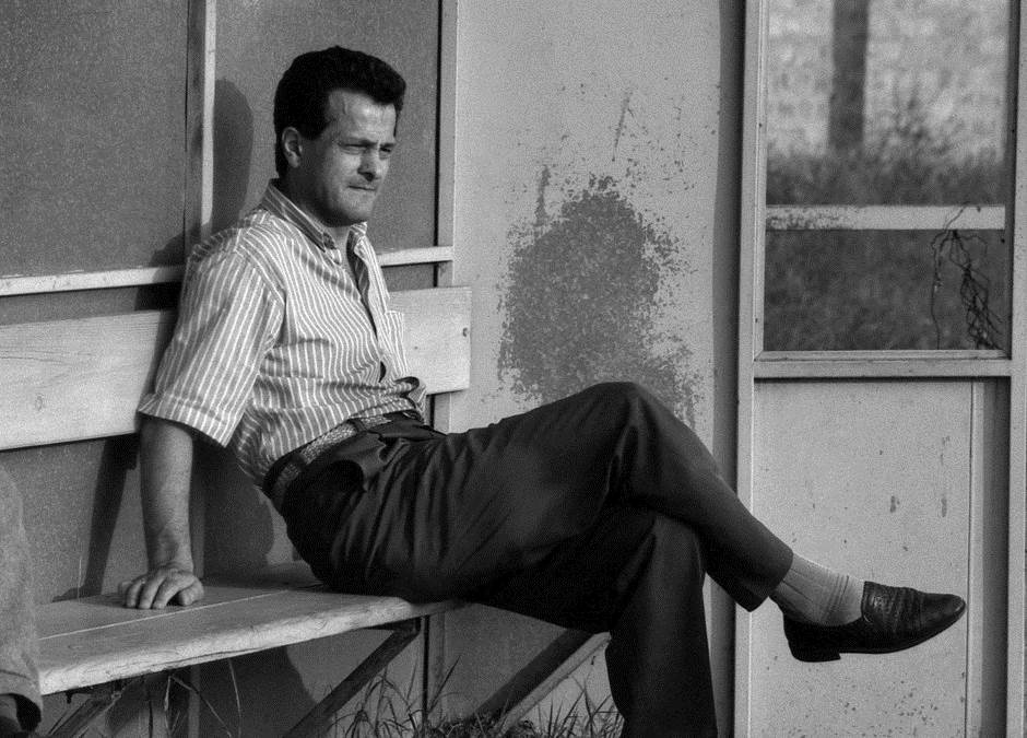 reprezentacija srbije oblacenje fudbaleri mitrovic zenske grudi stajling 2006 foto