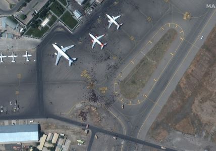 Kabul aerodrom iz vazduha