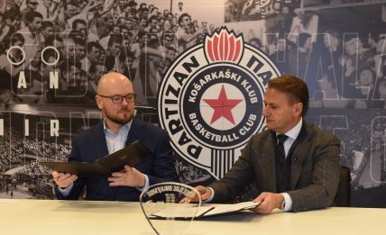 Partizan, Potpisivanje ugovora (3).jpg