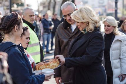 Otkriven Spomenik kralju petru I (15).jpg