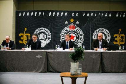 Upravni odbor KK Partizan 10.jpg