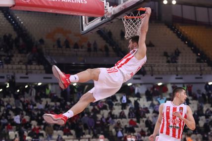 Crvena Zvezda Olimpijakos Ognjen Dobrić