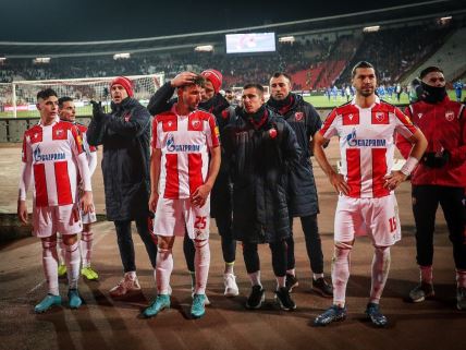 Igrači, crvena zvezda, bakljada (3).jpeg