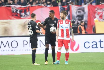 Večiti derbi crvena zvezda partizan (13).jpg