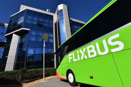 srbflixbus22_sri_01102019.jpg