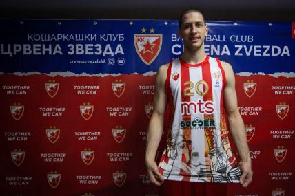 KK Crvena Zvezda novi dres (4).jpg