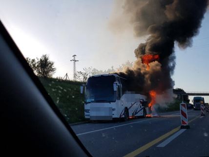 autobus,-pozar.jpg