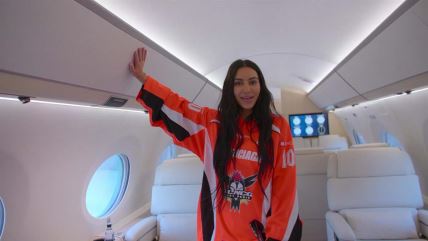 Kim kardasijan, privatni avion (6).jpg