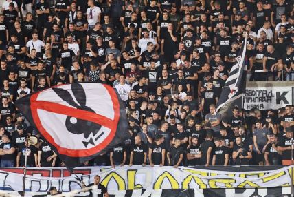 Partizan AEK Laranka pre meca (9).JPG