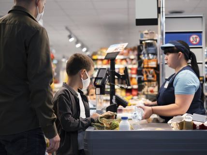 family-shopping-with-face-mask.jpg