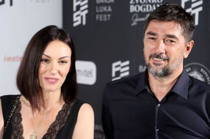 Jedina fotka sa venčanja Slobode Mićalović i Vojina Ćetkovića koja je izašla u javnost