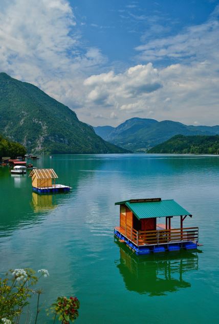 Jezero Perucac