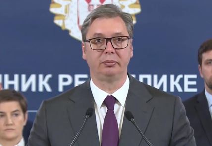 vucic obracanje mladenovac.jpg