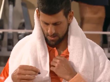 Djokovic Dugme.jpg