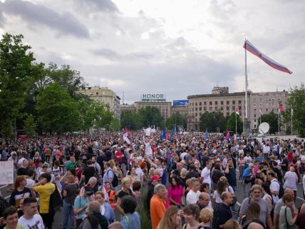 OSMI PROTEST SRBIJA PROTIV NASILJA (3).jpg