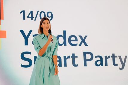 Yandex_Smart_-Party_Fotografija_1[2][1][1].jpg