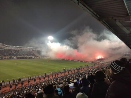 Bakljada na severu Partizan Zvezda (1).jpg