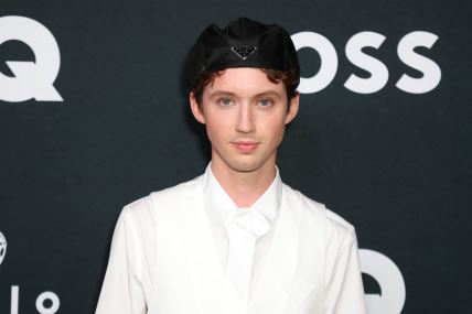 troj sivan