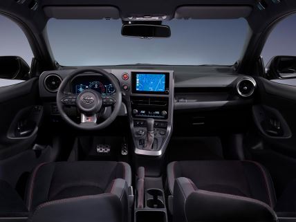 toyota-yar55-full-interior.jpg