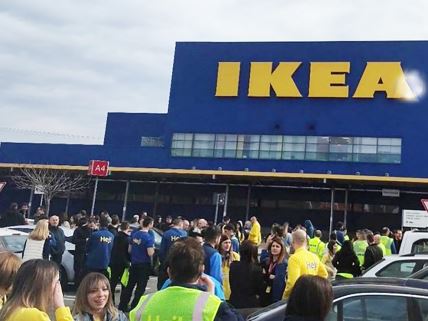 Evakuacija robne kuće Ikea u toku