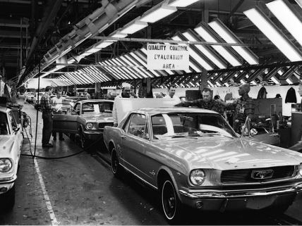 Ford Mustang 60 godina (1) copy.jpg