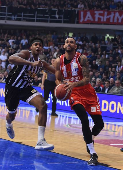 PARTIZAN_vs_CRVENA_ZVEZDA_044.jpg