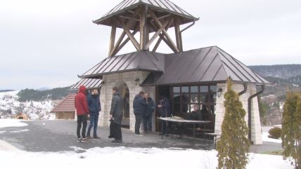 Živopisan dragulj nalazi se uklješten između Tornika i Muretnice (2).jpg