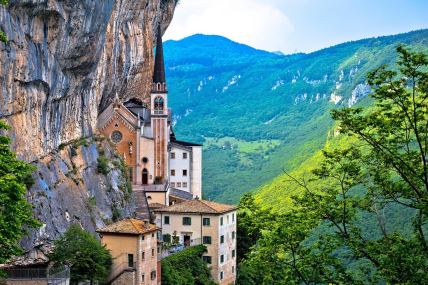 Madonna della Corona