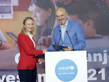 Deyana Kostadinova direktorka UNICEF-a u Srbiji i MilošJelić CEO Nelt Grupe copy.jpg