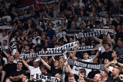 Crvena zvezda Partizan Košarka (8).JPG