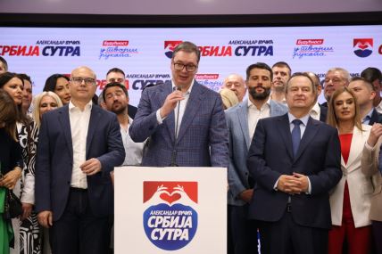 Izbori Vučić (1).jpg