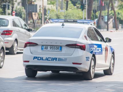 Albanska policija.jpg