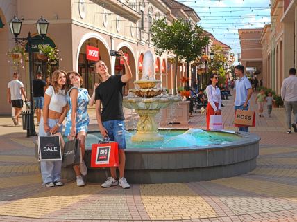 BIG FASHION Outlet Indjija 1.jpg