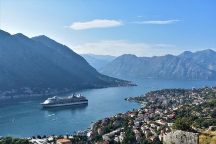 kotor-4372924_1280.jpg