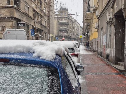 Beograd _ centar grada _ sneg _ zima _ automobili _ saobraćaj _ Foto Miloš B. Jovanović SmartLife (8).jpg