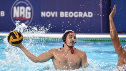 Nikola Lukić vaterpolista Novog Beograda na utakmici