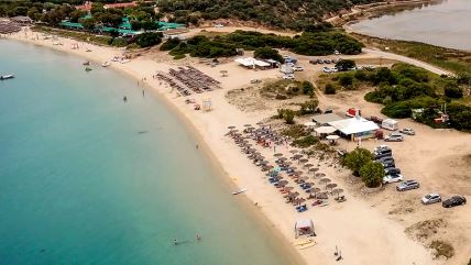 grčka_more_letovanje_plaža_ležaljke_halkidiki_amuljani_stefan_stojanović_1.jpg