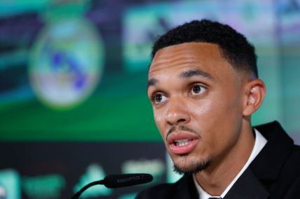 Trent Aleksander Arnold na promociji u Realu