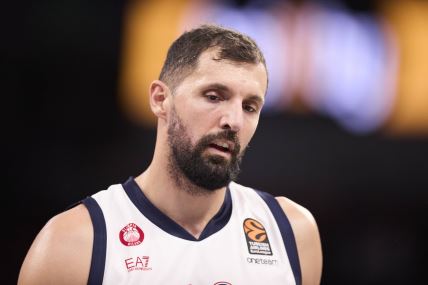 Nikola Mirotić košarkaš Armanija