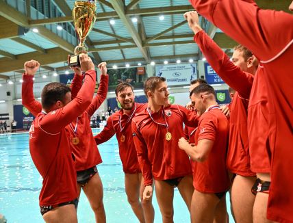 Vaterpolisti Radničkog slave titulu.