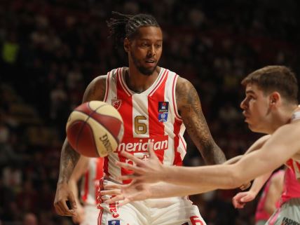 Trej Tompkins u dresu Crvene zvezde