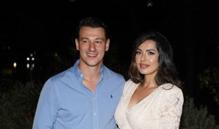 Tanja Savić i njen 11 godina mlađi verenik se okrenuli veri zbog potomstva