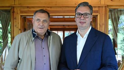 Milorad Dodik Aleksandar Vučić.jpg