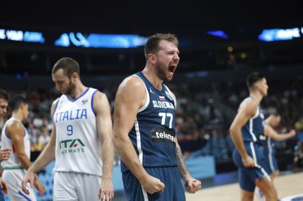 Luka Dončić slavi pobedu nas Italijanima u osmini finala Eurobasketa